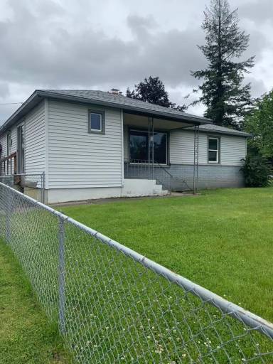 Main picture of 1015 S Bowdish Rd