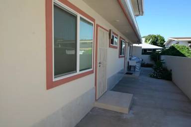 Main picture of 3048 Hinano St