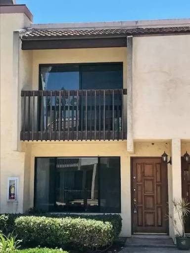 Main picture of 9447 Gold Coast Dr