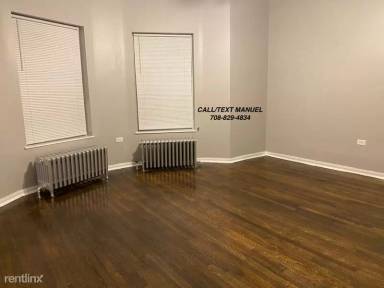 Main picture of 4901 S Michigan Ave