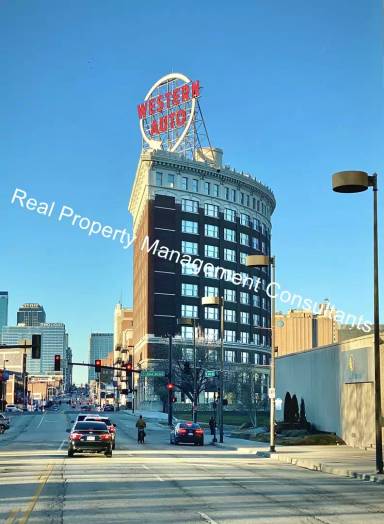 Main picture of Luxurious Western Auto Condo