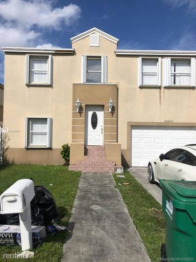 Main picture of 11919 SW 272nd Ter