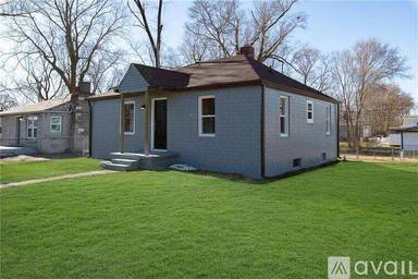 Main picture of 1528 S Centennial St