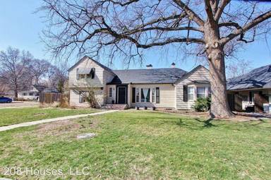 Main picture of 424 S 20th Ave