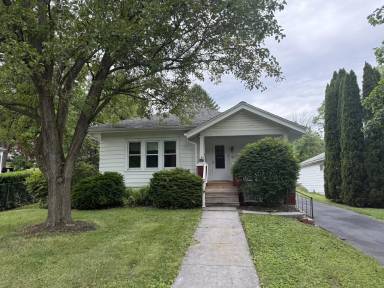 Main picture of 517 E Linn St