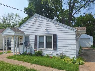 Main picture of 717 E Gift Ave