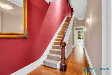 Main picture of 819 Haight St