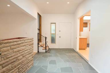 Main picture of 2604 Foothill Rd