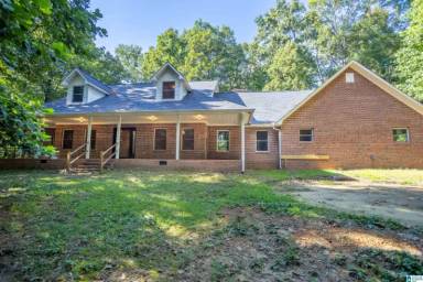Main picture of 182 Coachs Ln