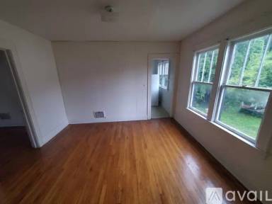 Main picture of 182 Clyde Ave