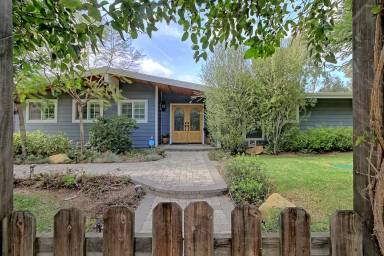 Main picture of 1675 Ramona Dr