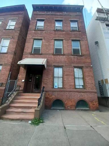 Main picture of 1481 5th Ave
