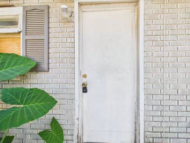 Main picture of 702 13th St