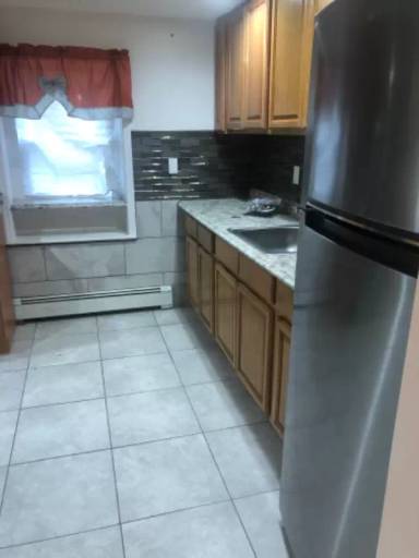 Main picture of 349 Warwick Ave