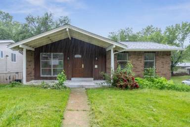 Main picture of 2574 Robley Dr