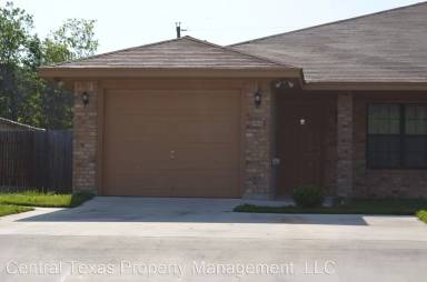 Main picture of 907 McClure Ln