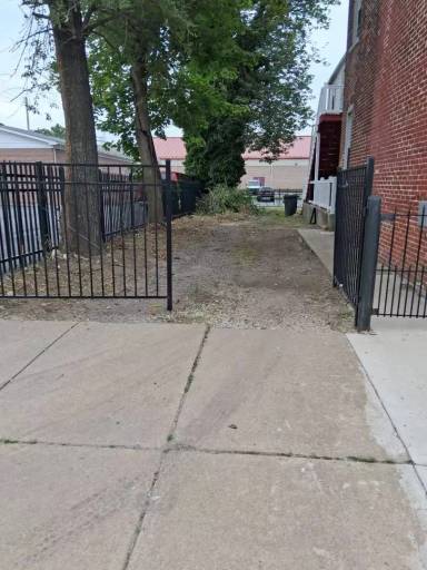 Main picture of 606 S Claymont St