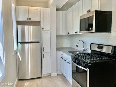 Main picture of 12 Meadow St