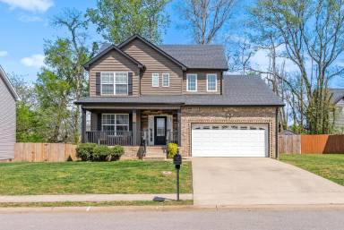 Main picture of 974 Harding Dr