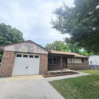 Main picture of 5916 Vernon Dr