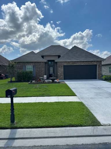 Main picture of 42210 Marblestone Ave