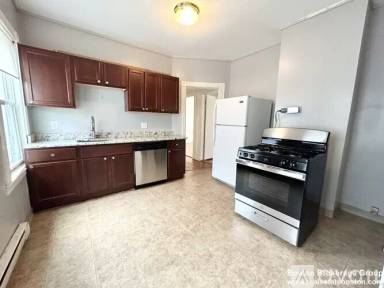 Main picture of 74 Romsey St