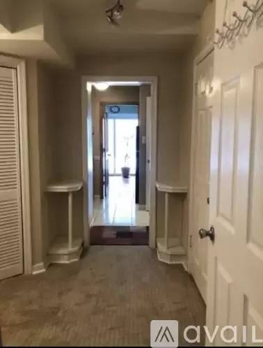Main picture of 2 Lawrence Ct