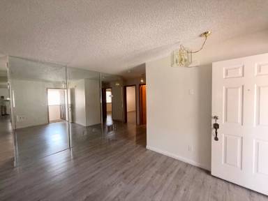 Main picture of 6645 W Tropicana Ave