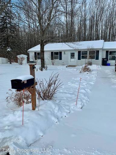 Main picture of 8839 English Rd