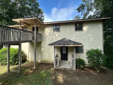 Main picture of 3970 Darryl Ln