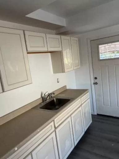 Main picture of 3126 W 3rd St