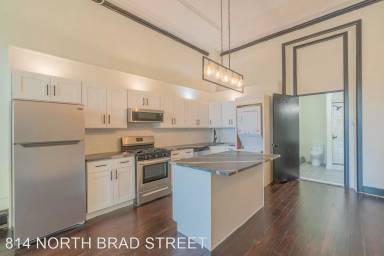 Main picture of 814 N Broad St