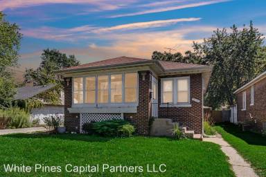 Main picture of 7019 Maplewood Ave