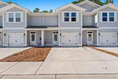 Main picture of 47 Sandy Cove Way