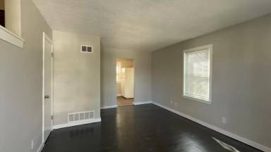 Main picture of 4029 Wabash Ave