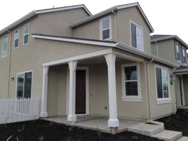 Main picture of 2002 Heartland Ct