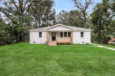 Main picture of 30 Guerry Cir