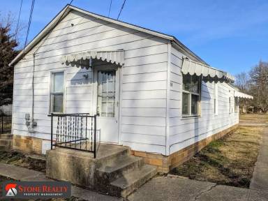 Main picture of 914 Kussner St