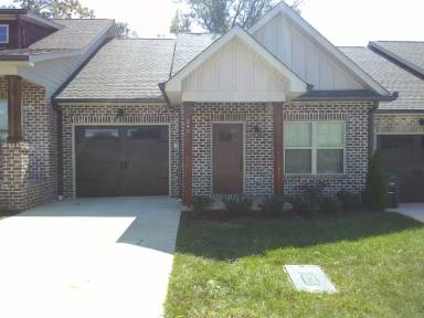 Main picture of 245 Cypress Rdg