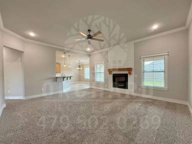 Main picture of 970 Maple View St