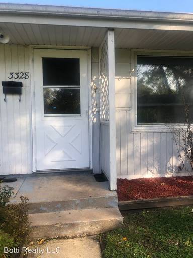 Main picture of 3328 Montrose Ave
