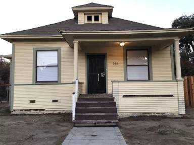 Main picture of 134 N College Ave