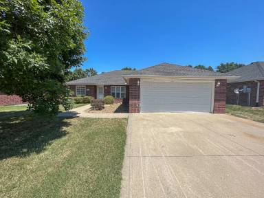 Main picture of 1721 Sunset Dr