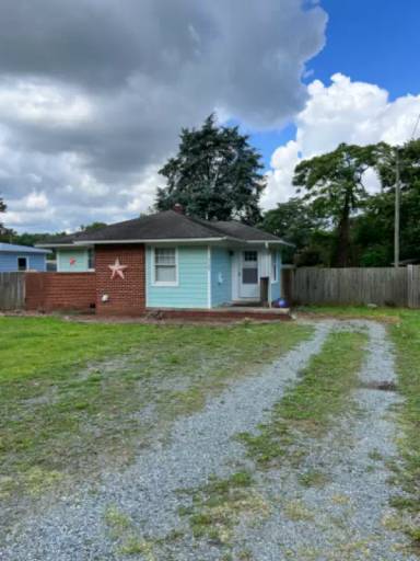 Main picture of 3125 Eastwood Dr