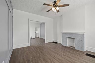 Main picture of 1642 Pembroke Ave