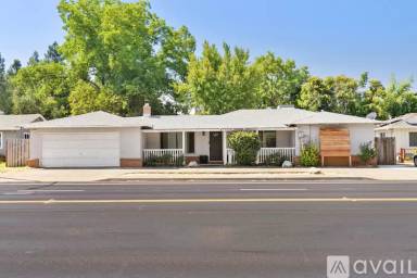 Main picture of 1179 East Ave