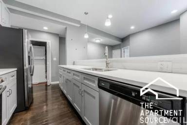 Main picture of 2316 W Monroe St