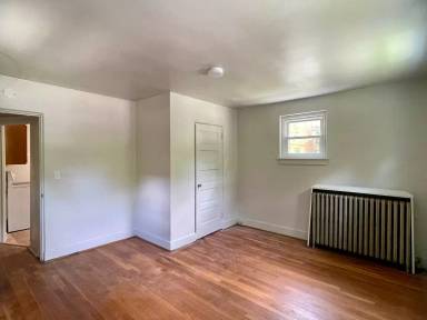 Main picture of 915 South Ave
