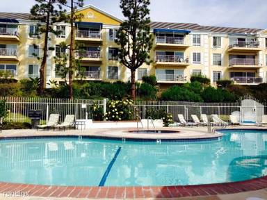 Main picture of 300 Cagney Ln