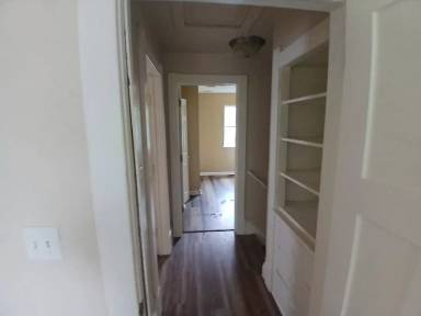 Main picture of 515 Howland Ave